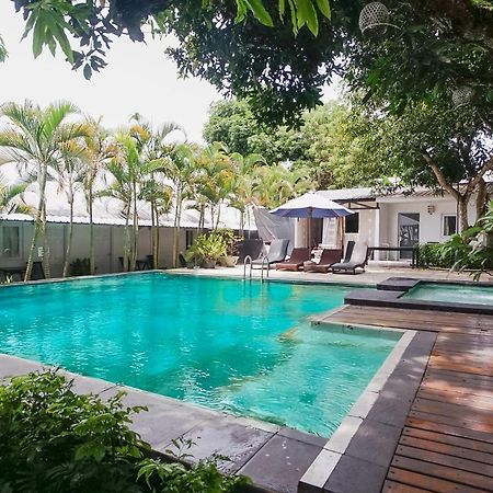 Kos 168 Jimbaran Hotel Luaran gambar